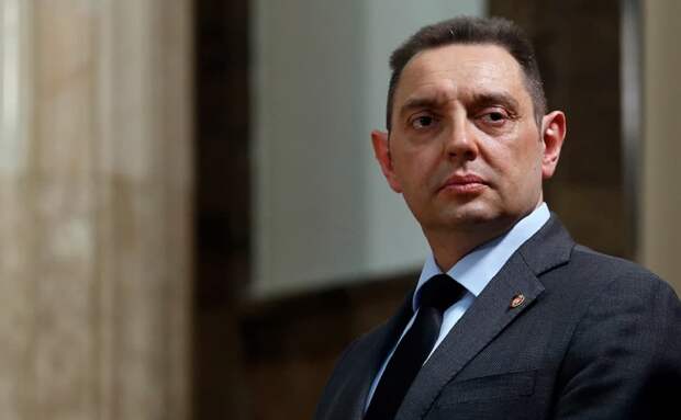 Министр внутренних дел Сербии Александр Вулин рассказал о беспрецедентном давлении Запада, о союзничестве с...