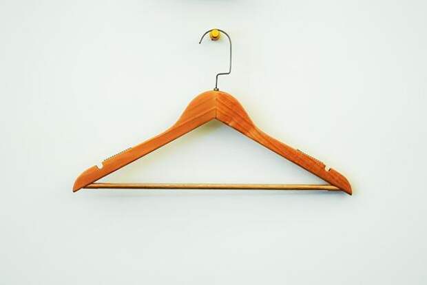 Подмосковный салон связи ограбили с помощью завернутой в пакет вешалки для одежды