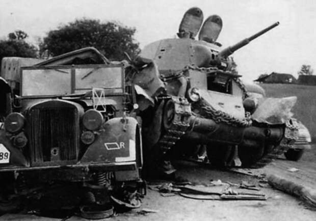 Бт-7 таранивший немецкую машину