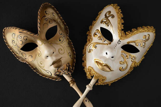 "Скандал перед открытием": жюри Венецианской биеннале подало в отставку из-за России