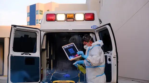 В США зафиксировали более 1 тысячи жертв коронавируса за сутки