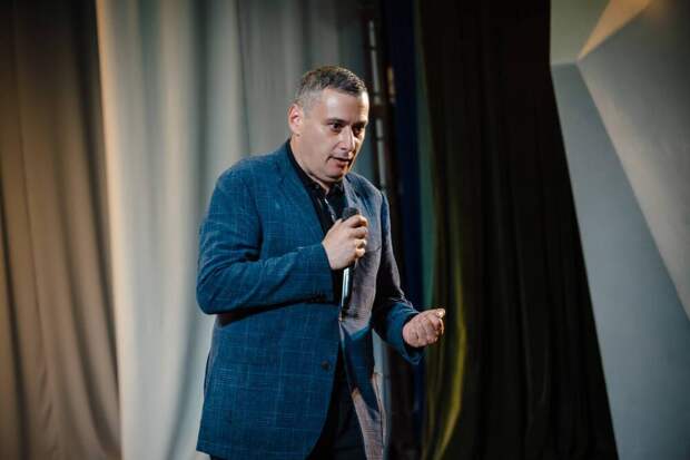 Курский губернатор выписан из больницы после ДТП