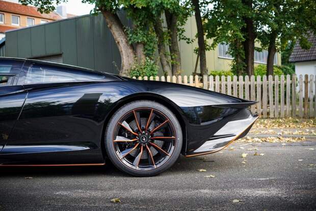 Быстрейший McLaren Speedtail продают в Германии
