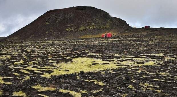 Единственный в своем роде: в Исландии есть вулкан, в который можно спуститься
