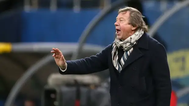 Сёмин заявил, что руководство «Локомотива» не обсуждало с ним урезание зарплаты