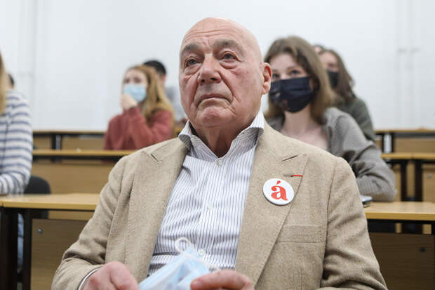 «Ноют и пьют»: Познер составил портрет российских мужчин