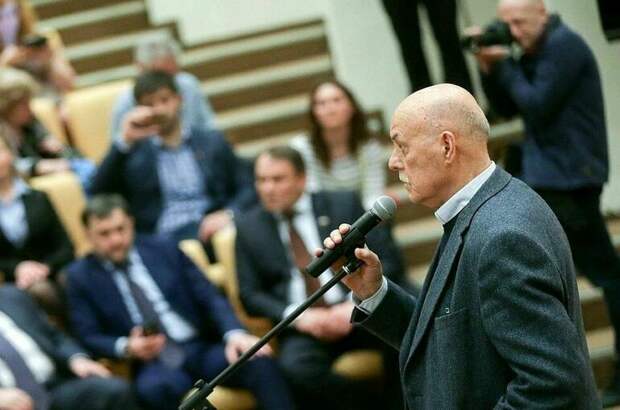 Володин провел совещание по вопросу увековечения памяти Говорухина