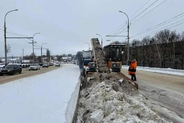 В Тамбове для увеличения объёмов вывоза снега дополнительно привлекут 30 единиц техники