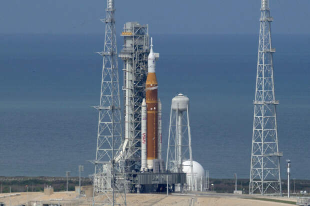 НАСА устранило проблемы безопасности перед запуском лунной миссии Artemis II
