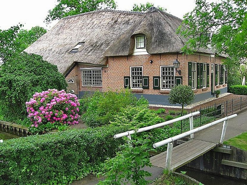 Giethoorn03 Гитхорн: деревня, где нет дорог