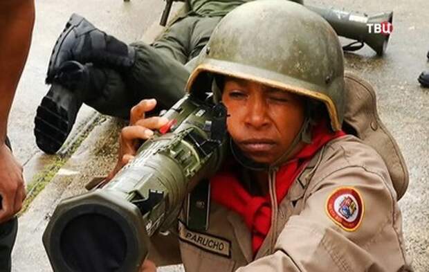 В Венесуэле проходят военные учения по защите от вторжения США