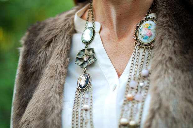Faux fur gilet, statement necklace