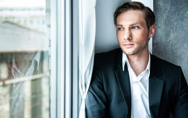 Актёр Виктор Княжев рассказал о своей роли в спектакле Андрея Могучего "Холопы"