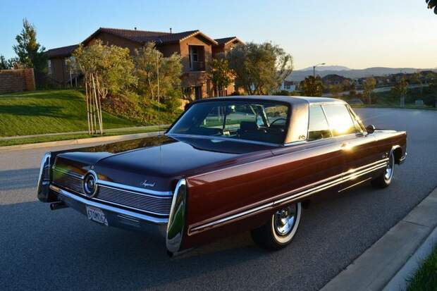 Редкий Imperial Crown Coupe 1967 года продают на аукционе (69 фото)