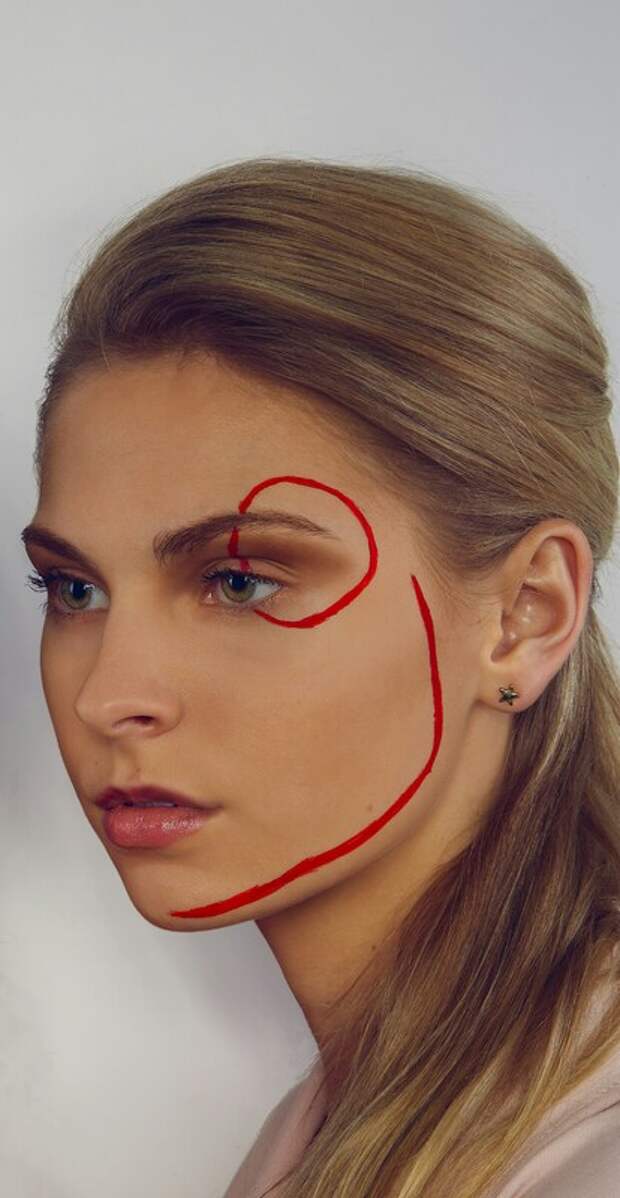 Крис Дженнер отреагировала на критику пластики фразой «все просто завидуют»