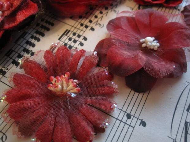 6 Красный цветок бархата и шелка Украшения - изменены цветы - Дамских, Измененные Couture, волос Цветы