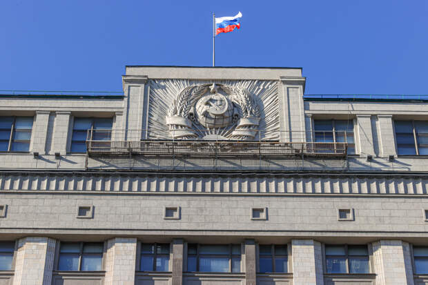 В Госдуме подвергли критике идею ввести шестидневную рабочую неделю для россиян