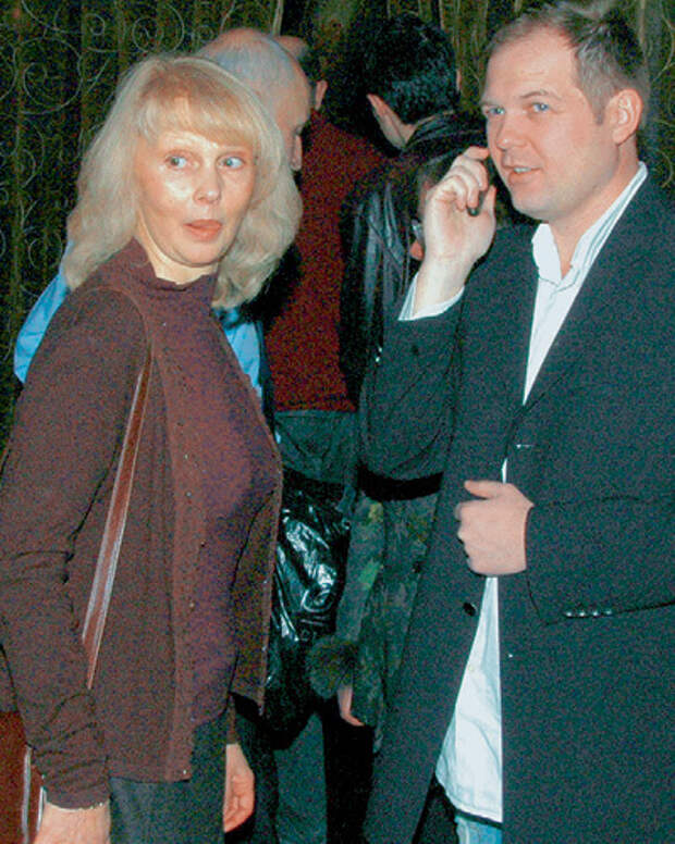Мария СОЛОМИНА в 2006 году выходила в свет с бизнесменом Александром ГРИНЕВЫМ