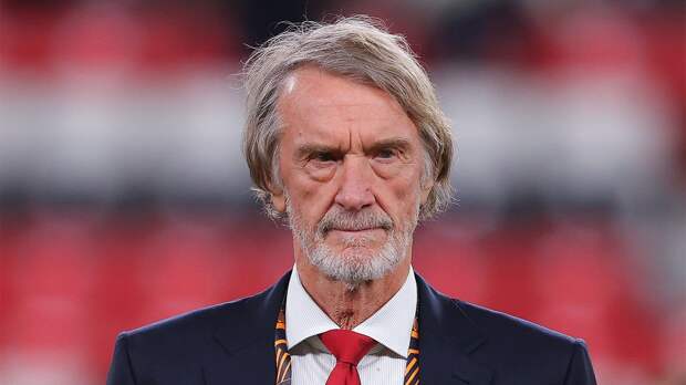 Лишил сотрудников обедов, а теперь судится за яхту в 215 миллионов евро. У владельца «МЮ» проблемы