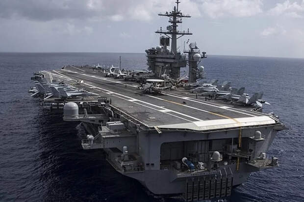 BBC: авианосец ВМС США USS Abraham Lincoln находится в 200 км от Ирана