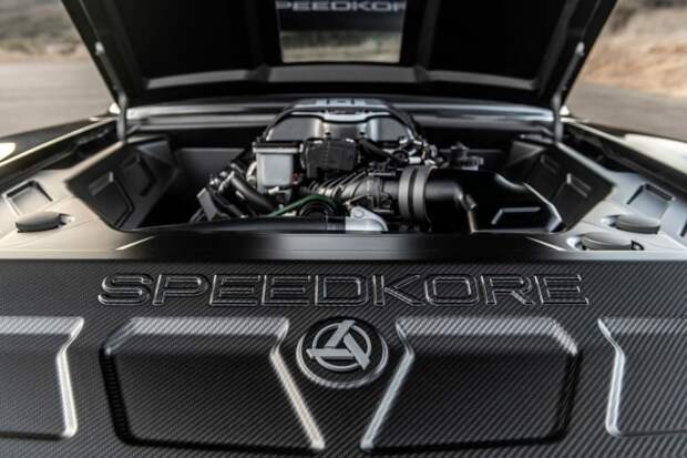 Комик Кевин Харт после автокатастрофы пересаживается на 1000-сильный Dodge Charger