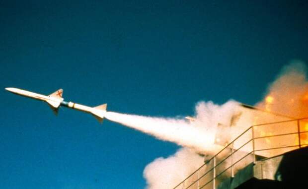 На фото: запуск ракеты Tomahawk.