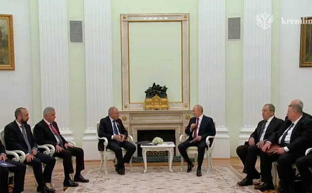 Путин заявил Пашиняну о невозможности членства Армении сразу в ЕАЭС и ЕС