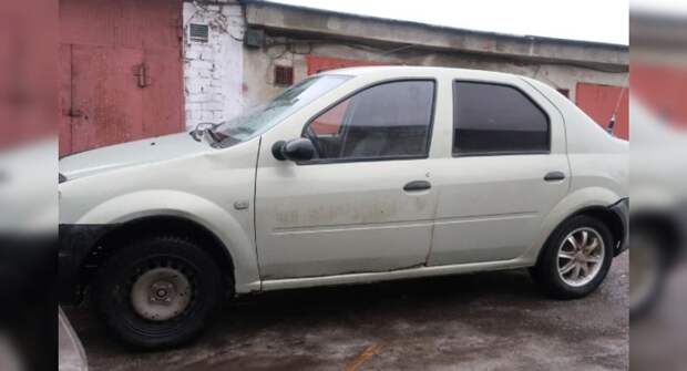 О состоянии Renault Logan, больше 13 лет работающего в такси, рассказал блогер