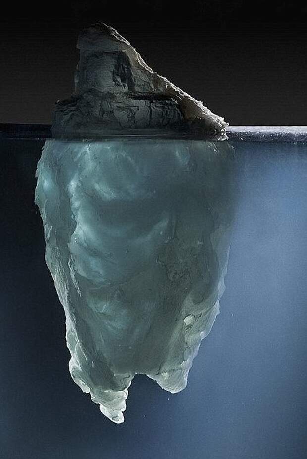 Подводная часть айсберга граница воды и воздуха, красота, мир под водой, необычный ракурс, оригинально, подводные обитатели, природа, фото