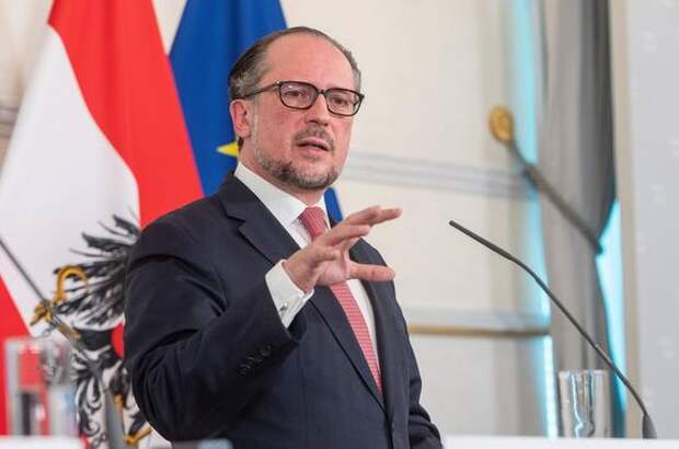 Глава МИД Австрии Шалленберг считает иллюзорными мнения о том, что Европа может разорвать все связи с Россией