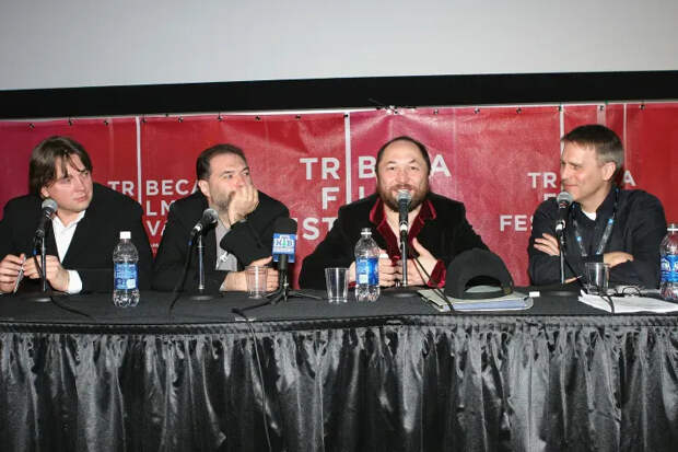 Константин Эрнст и Тимур Бекмамбетов на пресс-конференции в Нью-Йорке по случаю выхода 