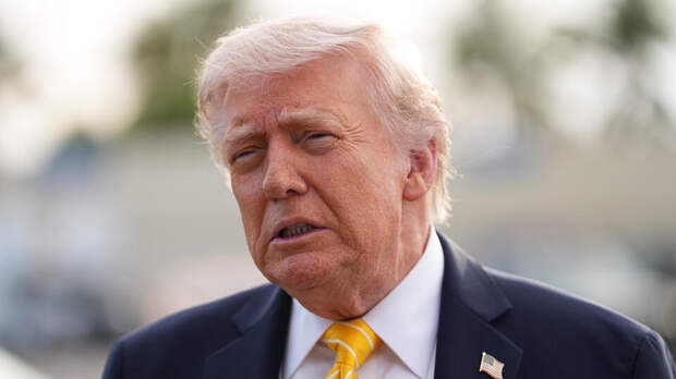 Трамп назвал Зеленского хитрецом
