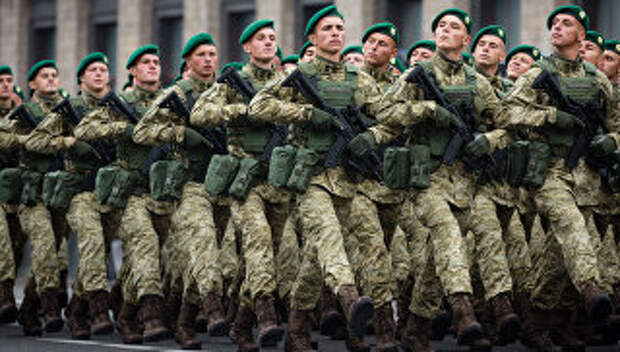 Военнослужащие ВСУ в Киеве. 24 августа 2016