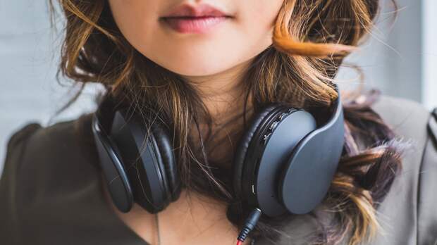 Американские ученые объяснили, чем опасно прослушивание музыки перед сном