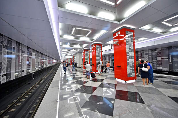 Станция метро «Рассказовка»