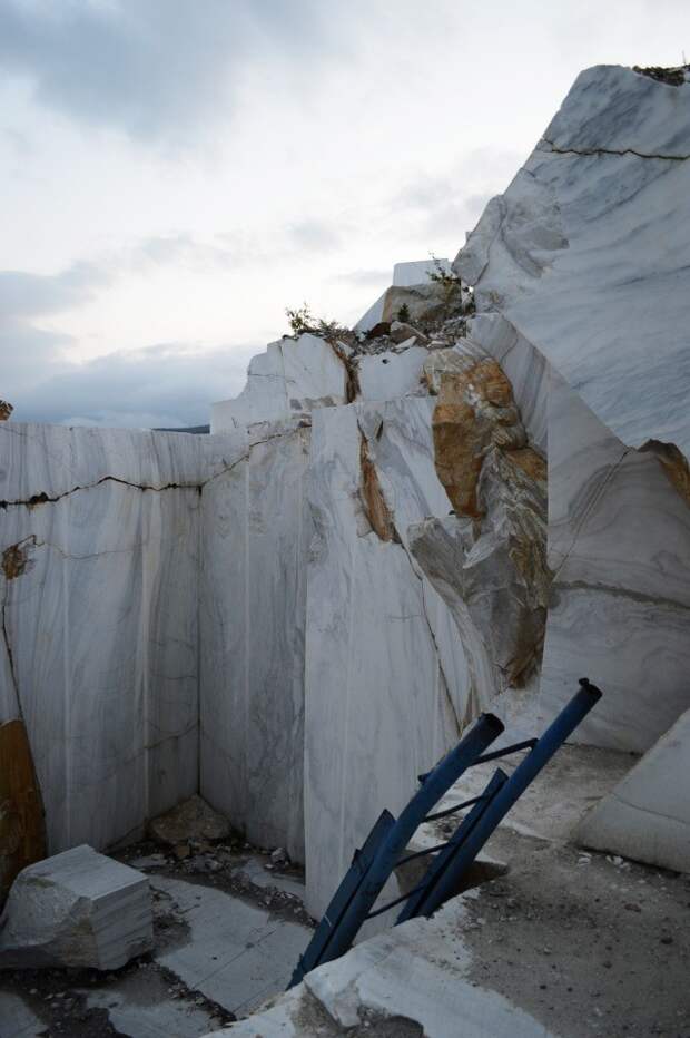 Байкал. Мраморный карьер в Бугульдейке путешествия, факты, фото