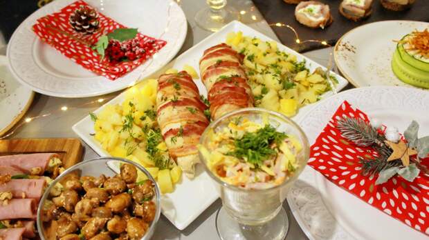 Шеф-повар поделился тремя вкусными рецептами, как использовать новогодние остатки от праздничных блюд