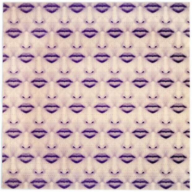 Самая большая в мире коллекция ЛСД-марок