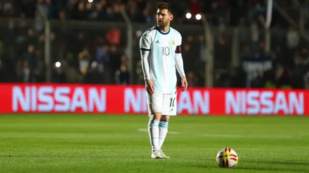 Месси о поражении от Колумбии: не время жаловаться