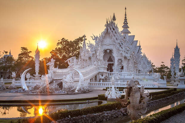 Белый храм Wat Rong Khun