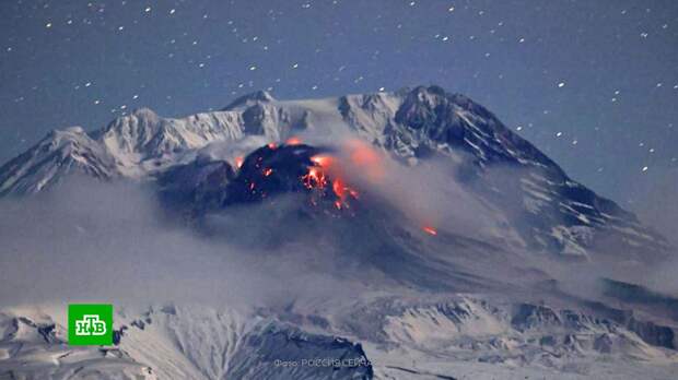 Раскаленная лавина и выбросы пепла: камчатские спасатели просят не приближаться к вулкану Шивелуч