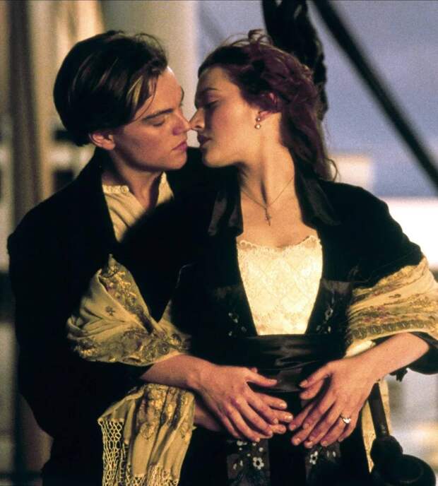 Кейт Уинслет призналась, что культовая сцена поцелуя в «Титанике» на самом деле была крайне неприятной