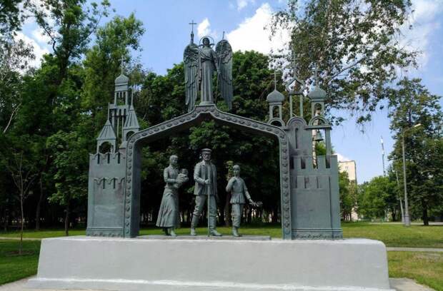 Обновленная скульптура/ фото: архив редакции