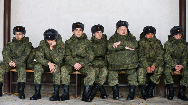 Путин подписал законы о резервистах и круглогодичном призыве в армию