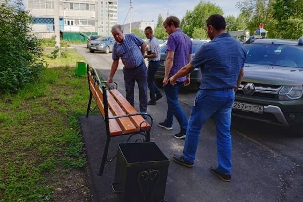 Служба благоустройства. Эжвинский Строитель. Служба благоустройства Эжва. Эжва посадили Латошников. Наша Эжва новости.