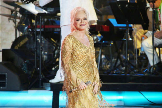 Лурье потребовала, чтобы Долина съехала из ее квартиры до 30 декабря