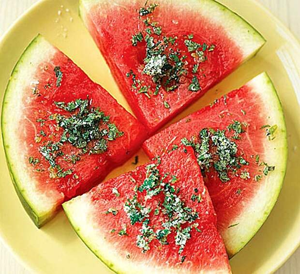 melon02 10 удивительных рецептов блюд из арбуза