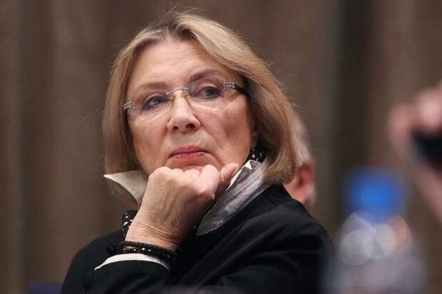 О чём молчит Алла Демидова