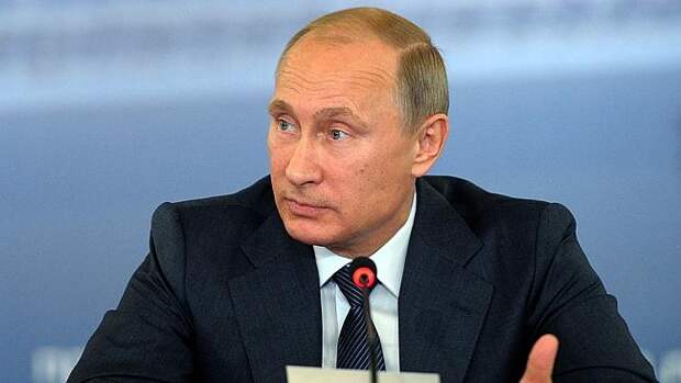 Russia's president Vladimir Putin is telling investors the economy is in great shape but 