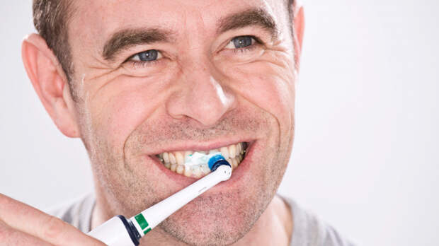 Чистим правильно: как выбрать зубную щетку